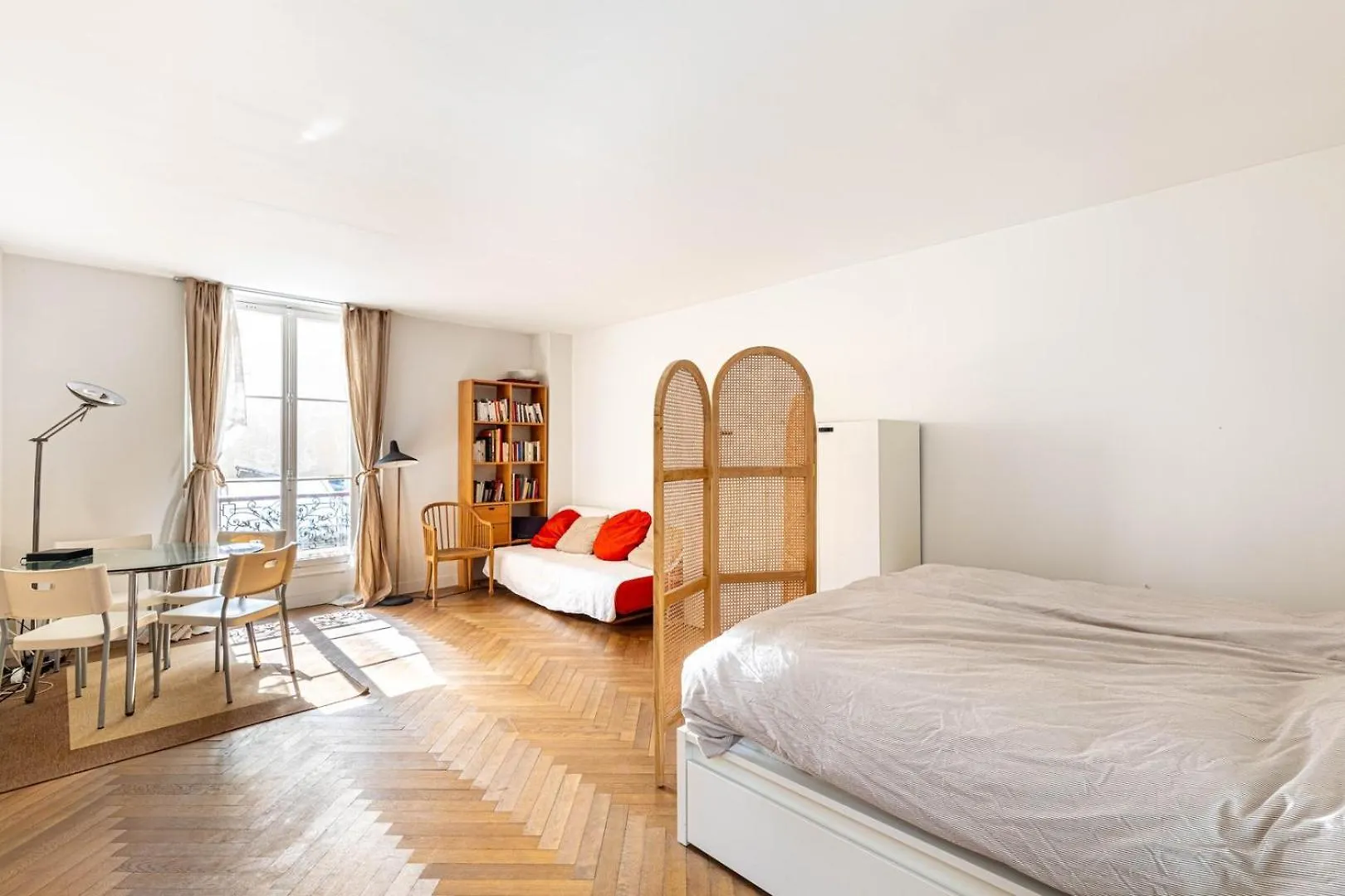 Appartamento Guestready - Sunlit Serenity Near Montmartre Parigi